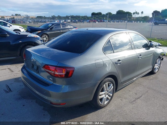 3VW2B7AJ4HM242542 Volkswagen Jetta 1.4t S