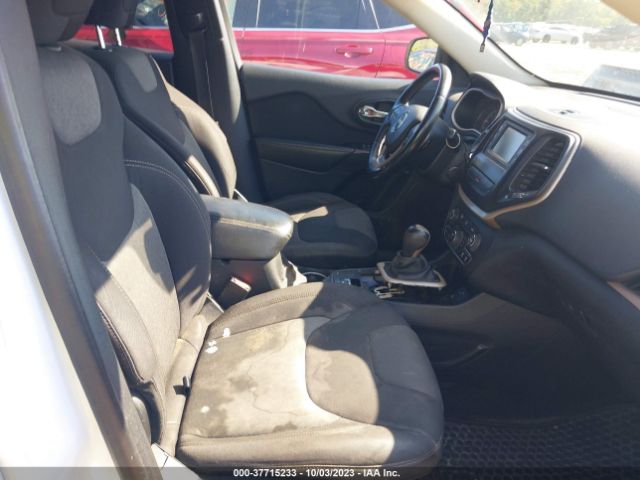 1C4PJMCB7EW182221 Jeep Cherokee Latitude