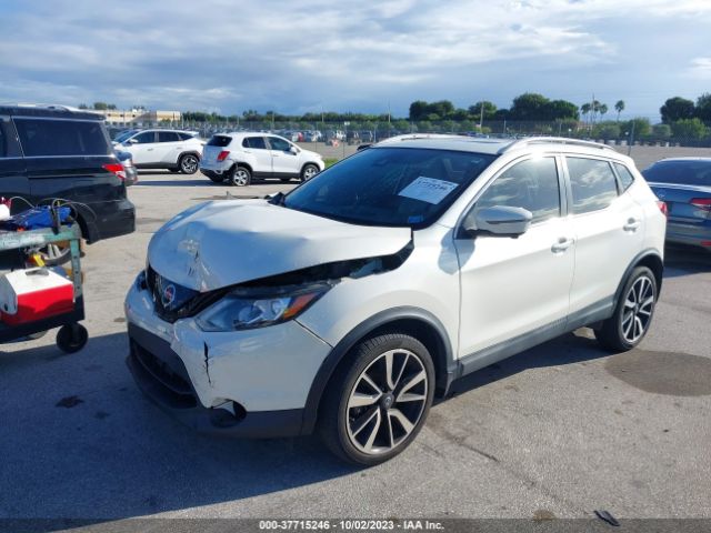 JN1BJ1CP5JW151762 Nissan Rogue Sport Sl