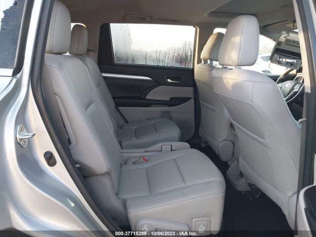 Toyota Highlander Xle/se 2017 5TDKZRFH7HS523833 Image 8