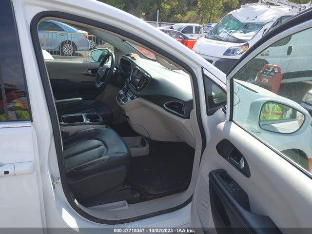 2C4RC1BG0NR132462 Chrysler Pacifica Touring L