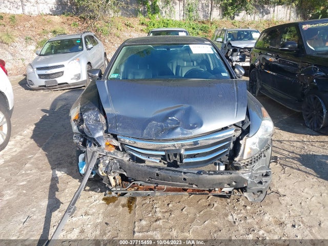 37715459 :رقم المزاد ، 1HGCP2F69BA153118 vin ، 2011 Honda Accord Sdn Se مزاد بيع