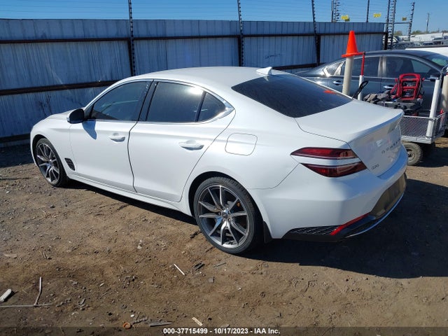Genesis G70 2.0T 2023 KMTG34TA7PU106984 Image 3