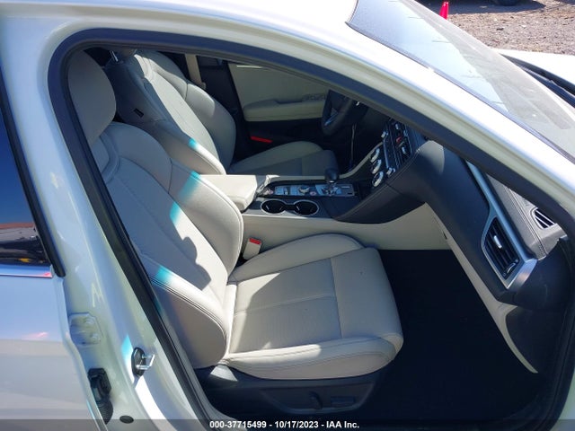 Genesis G70 2.0T 2023 KMTG34TA7PU106984 Image 5