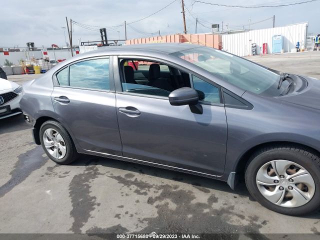 2HGFB2F53FH565478 Honda Civic Sedan Lx