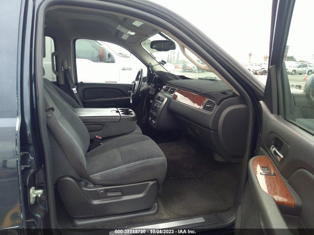Продажа на аукционе авто 2008 Gmc Yukon Xl 1500 Sle, vin: 1GKFC16J18J173883, номер лота: 37715720