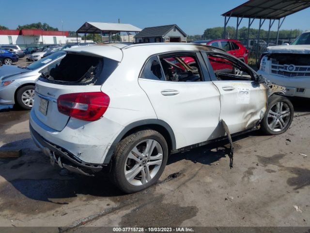 WDCTG4GB7KJ551606 Mercedes-Benz GLA 250