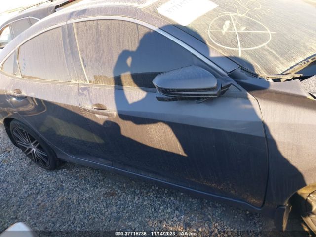 2HGFC2F7XJH577182 Honda Civic Sedan Ex