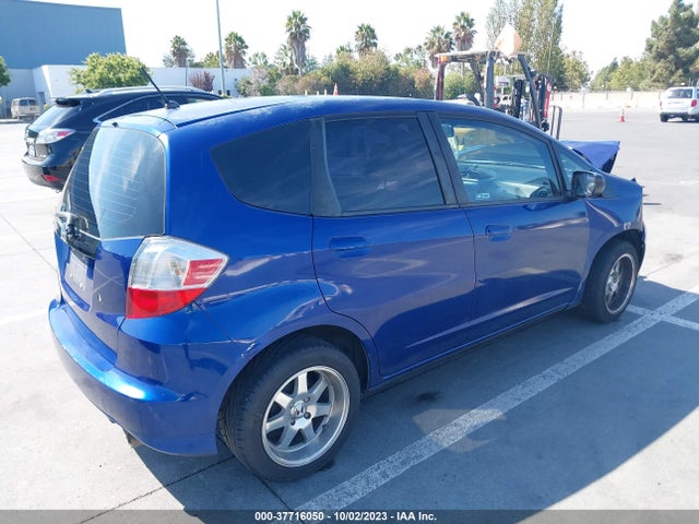 2010 HONDA FIT VIN: JHMGE8H21AS005765