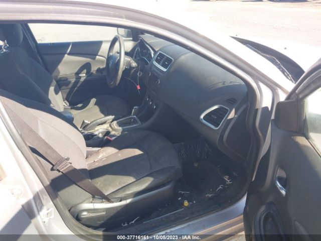 1C3CDZAB3EN145960 Dodge AVENGER SE