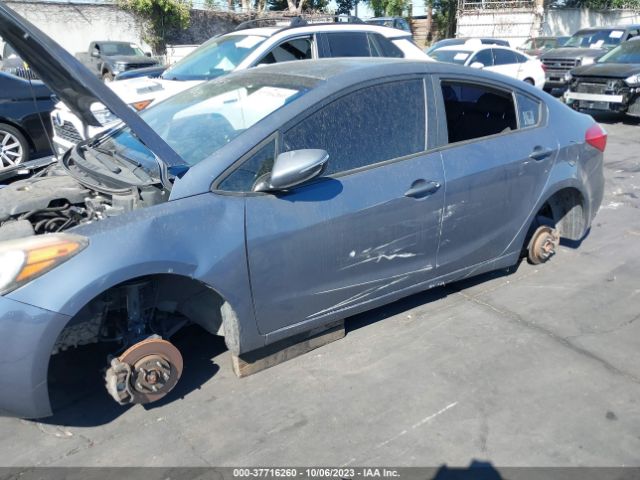 KNAFX4A65G5533195 KIA FORTE LX