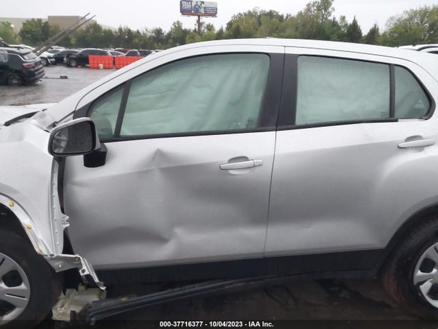 Chevrolet TRAX LS 2018 KL7CJKSB9JB581358 Image 14