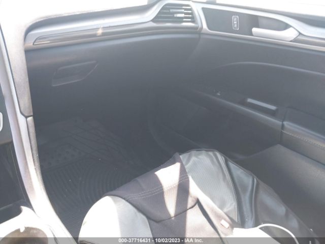 3FA6P0CD6LR186738 Ford FUSION SEL