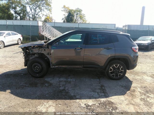 3C4NJDDBXKT627915 Jeep Compass Trailhawk