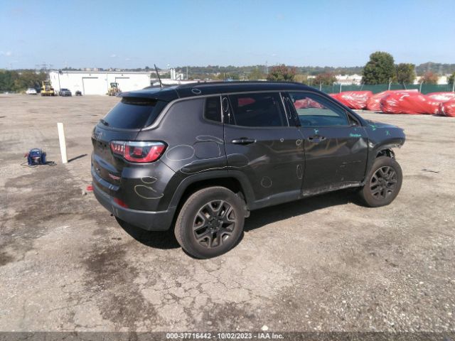 3C4NJDDBXKT627915 Jeep Compass Trailhawk