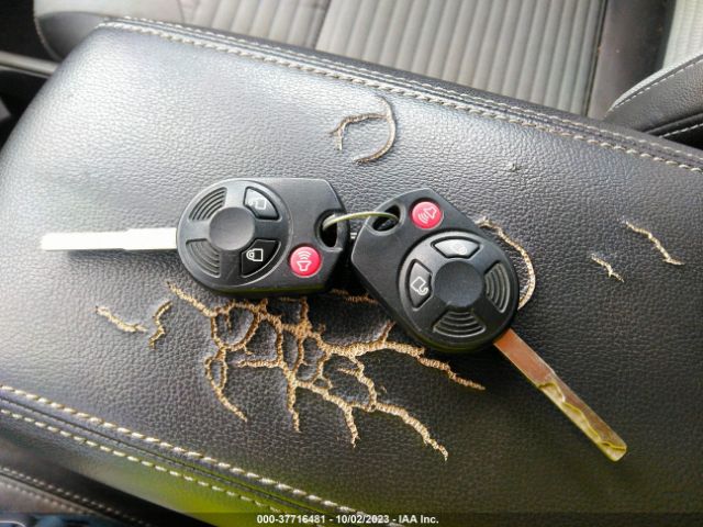 1FMCU0GD8HUA32124 Ford ESCAPE SE