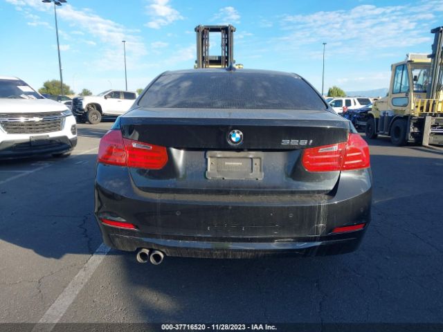 WBA3A5G53ENP33806 BMW 3 Series 328i