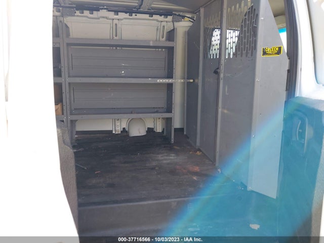 Chevrolet EXPRESS CARGO VAN 2018 1GCWGAFG5J1345472 Image 8