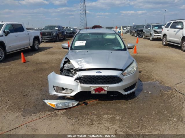 1FADP3F28FL267942 Ford FOCUS SE