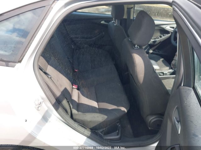 1FADP3F28FL267942 Ford FOCUS SE