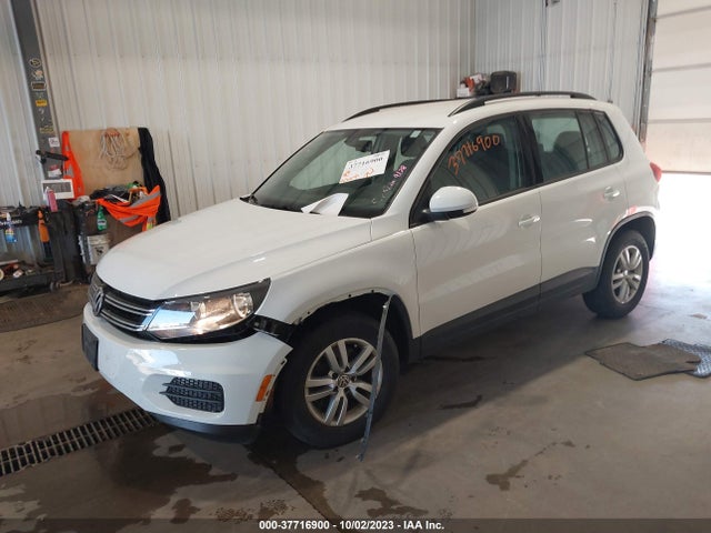 WVGBV7AX2HK020521 Volkswagen TIGUAN