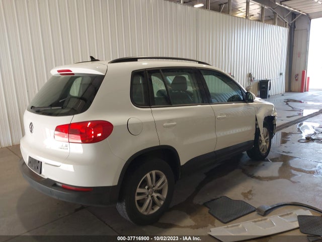 WVGBV7AX2HK020521 Volkswagen TIGUAN