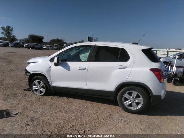 Chevrolet TRAX LS 2019 3GNCJKSB1KL381200 Image 15