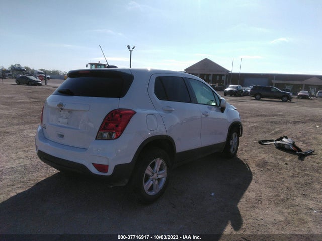 Chevrolet TRAX LS 2019 3GNCJKSB1KL381200 Image 4
