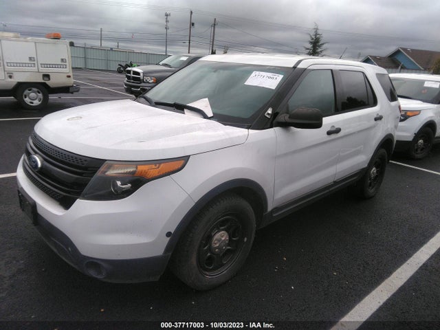 Ford UTILITY POLICE 2014 1FM5K8AR3EGA28901 Image 2