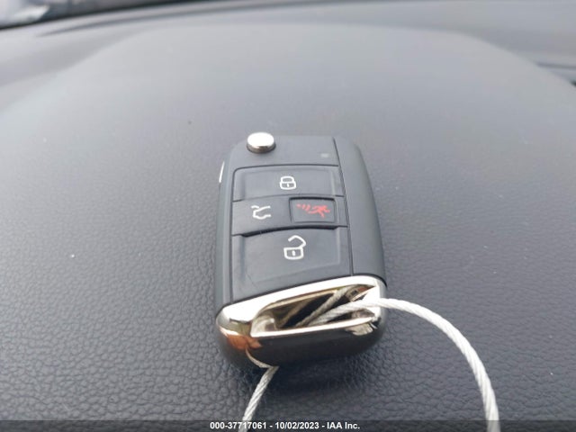 3VV3B7AX7MM094460 Volkswagen Tiguan Se/se R-line Black/sel