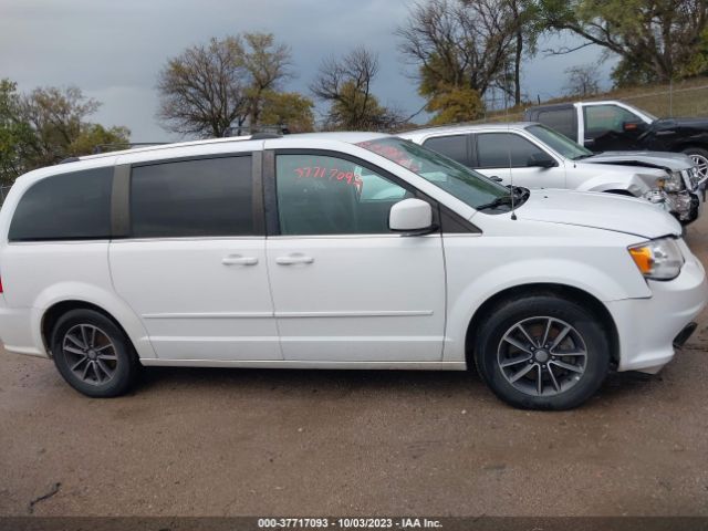 2C4RDGCG8HR692958 Dodge Grand Caravan Sxt