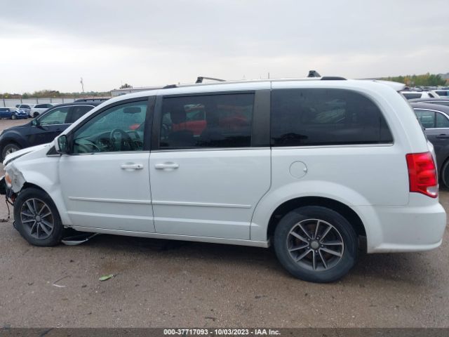 2C4RDGCG8HR692958 Dodge Grand Caravan Sxt
