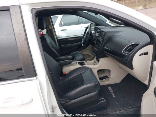 2C4RDGCG8HR692958 Dodge Grand Caravan Sxt