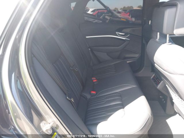 WA1VAAGE0KB009115 Audi E-tron Prestige