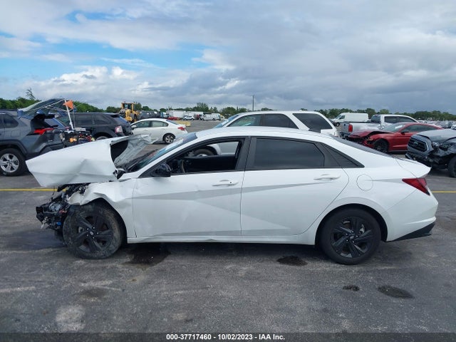 Hyundai ELANTRA SEL 2022 5NPLM4AG0NH058933 Image 13
