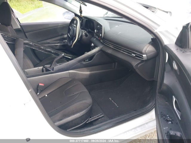 Hyundai ELANTRA SEL 2022 5NPLM4AG0NH058933 Image 5