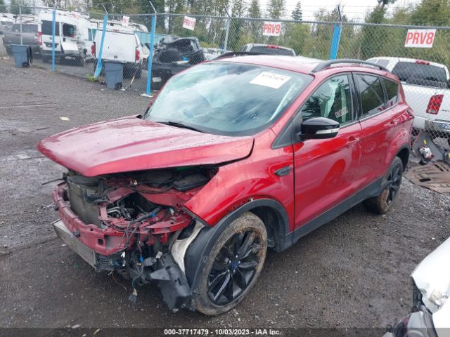 1FMCU9J90KUB89517 Ford Escape Titanium