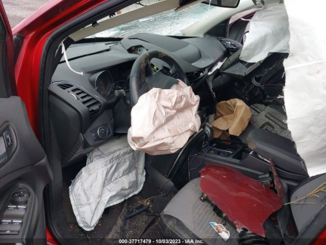 1FMCU9J90KUB89517 Ford Escape Titanium