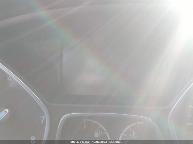 1FMCU0J95HUE33778 Ford Escape Titanium