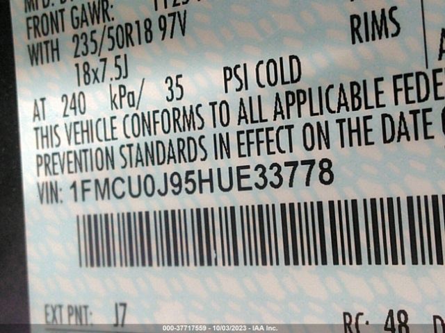 1FMCU0J95HUE33778 Ford Escape Titanium