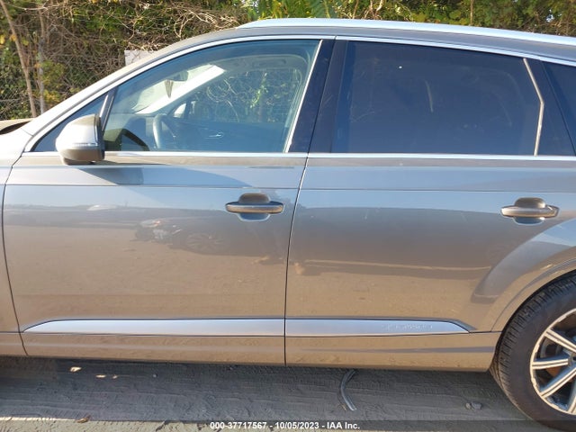 2017 AUDI Q7 PREMIUM PLUS VIN: WA1LAAF7XHD001790