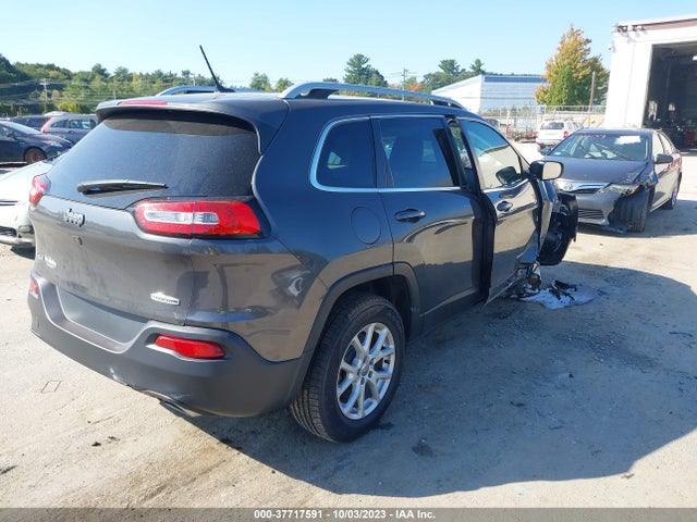 1C4PJMCS9HW591258 Jeep Cherokee Latitude