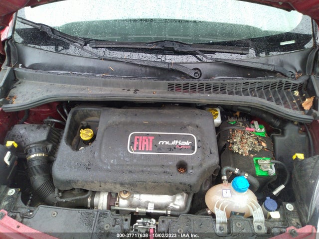 2016 FIAT 500L ZFBCFADH1GZ037617 Photo 9