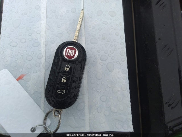 2016 FIAT 500L ZFBCFADH1GZ037617 Photo 10