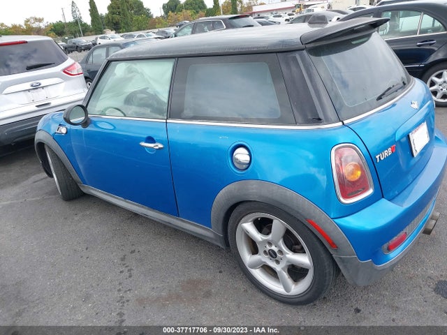 2008 MINI COOPER HARDTOP WMWMF735X8TT92167 Photo 2