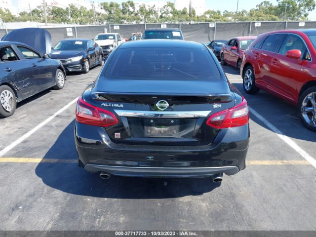 1N4AL3AP0HC470022 Nissan Altima 2.5 Sr