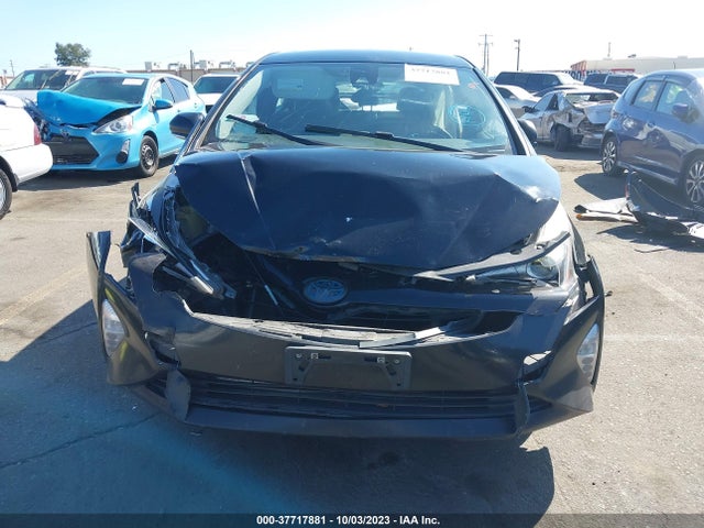 Toyota Prius Four 2016 JTDKARFU9G3517908 Image 11