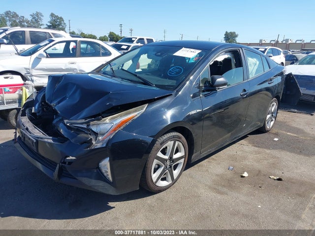 Toyota Prius Four 2016 JTDKARFU9G3517908 Image 2