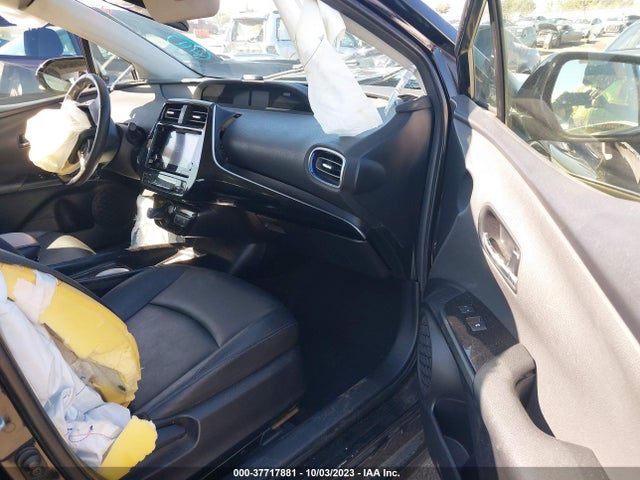 Toyota Prius Four 2016 JTDKARFU9G3517908 Image 5