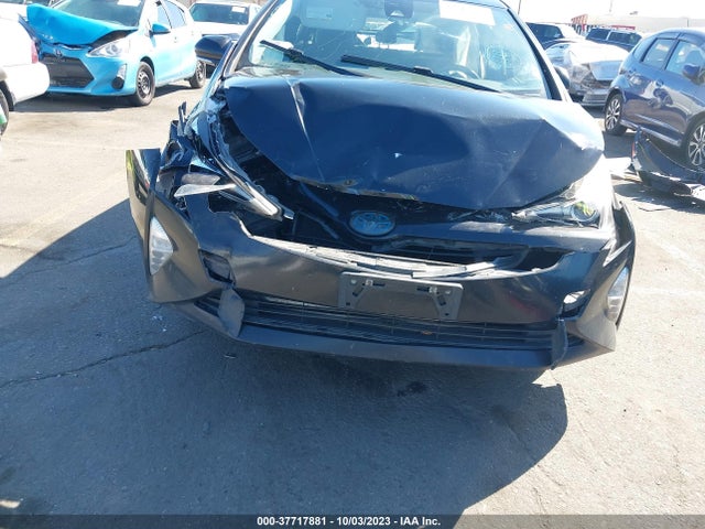 Toyota Prius Four 2016 JTDKARFU9G3517908 Image 6